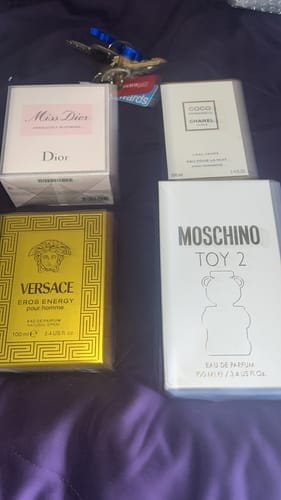 Customer photo review